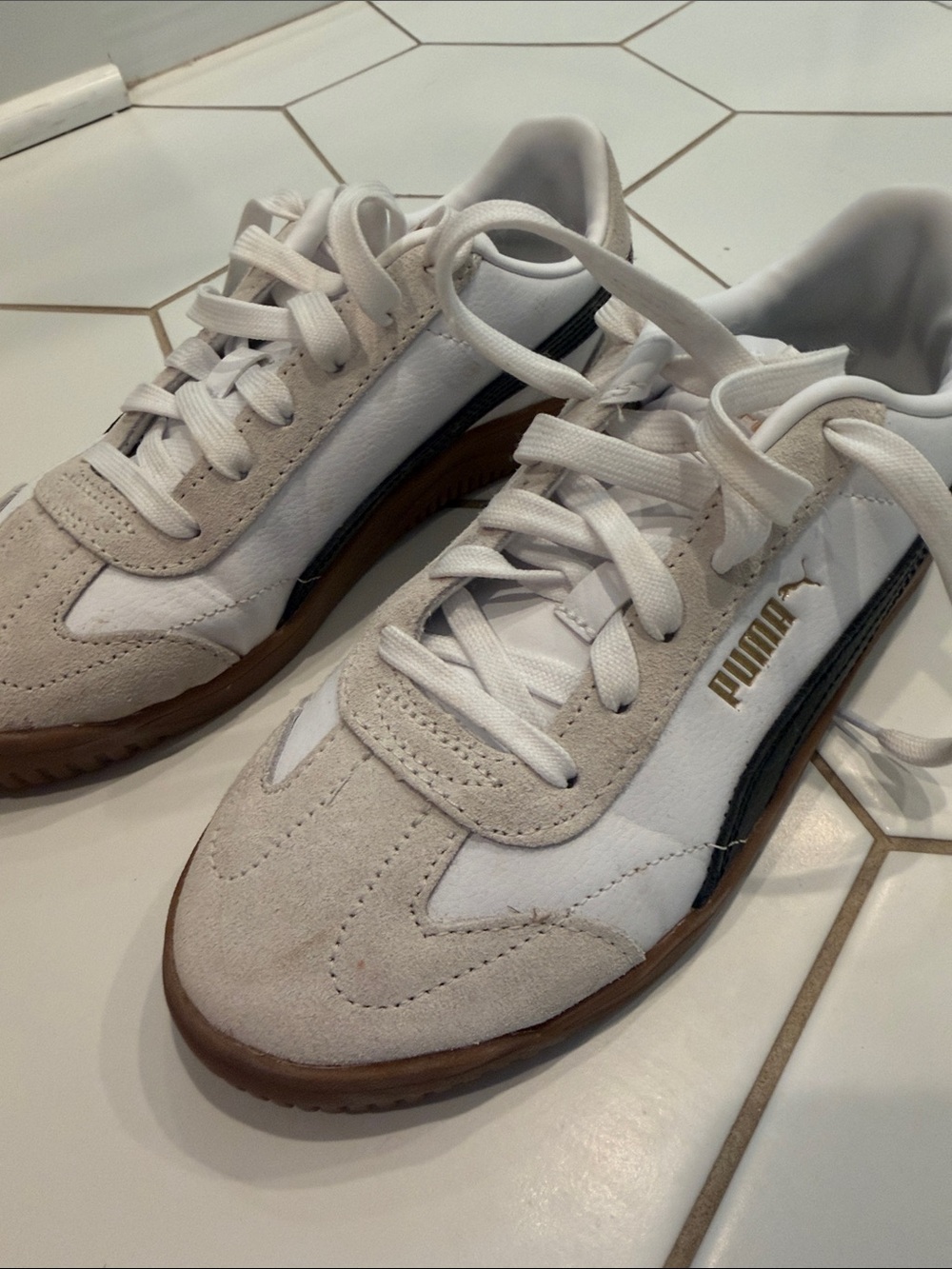 Puma Men’s White, Tan & Black Low-Top Sneakers
